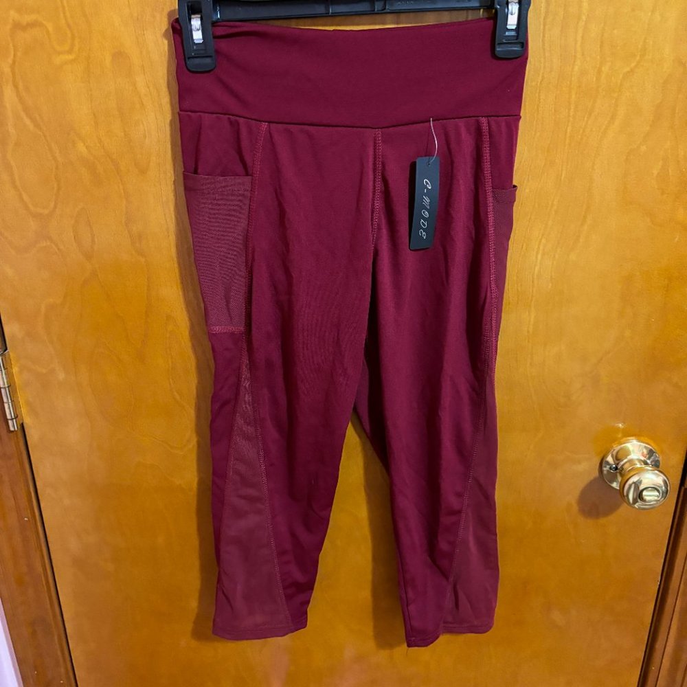 C-mode Athletic Capri Maroon size S/M - Picture 2 of 13